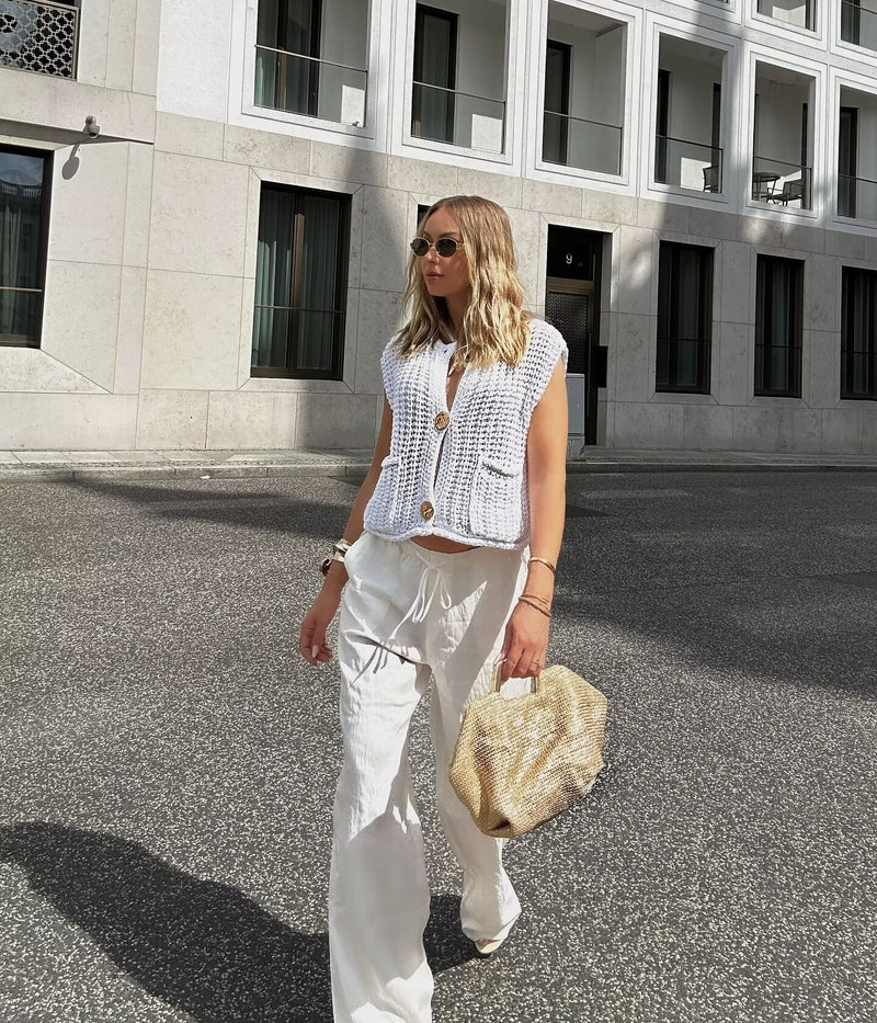 Elegantly Styled Cardigan for Everyday Wear