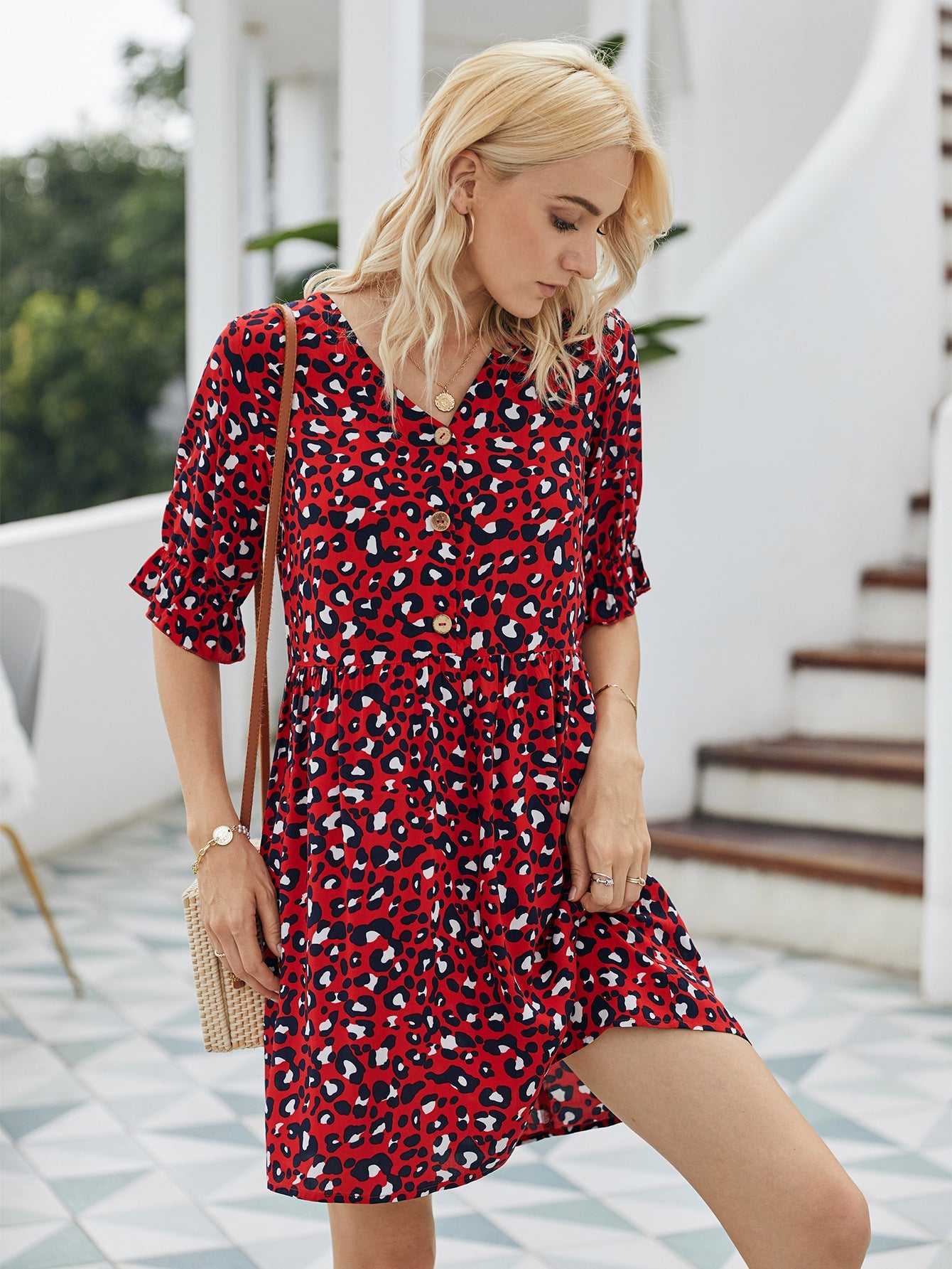 Beautifully Crafted Dress in a Classic Style