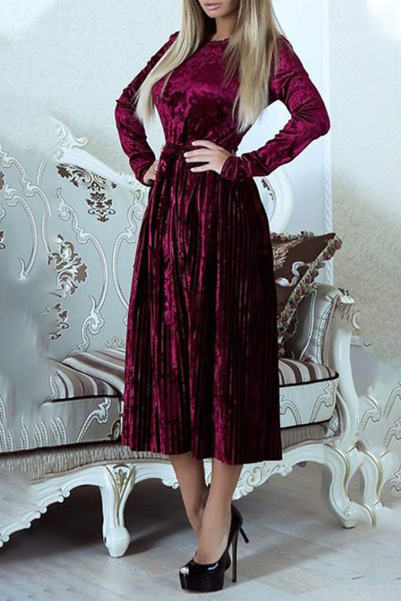 Beautifully Crafted Dress in a Classic Style