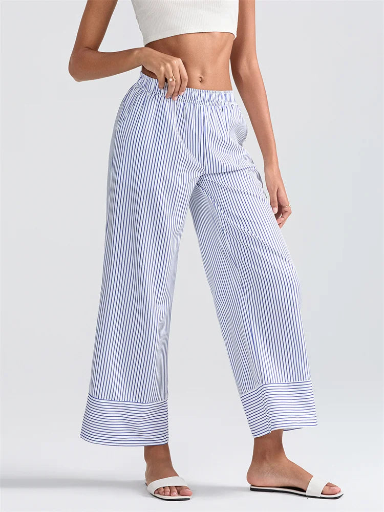 Effortlessly Elegant Garment with a Timeless Design