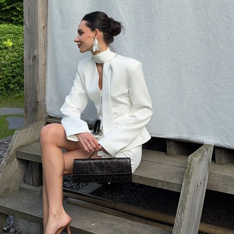Gracefully Styled Jacket for Any Occasion