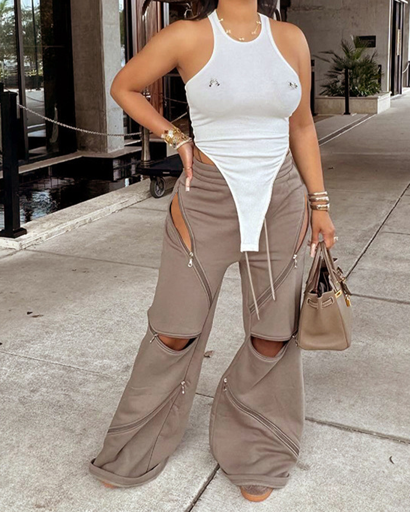 A Vintage Style Pants with Delicate Timeless Details
