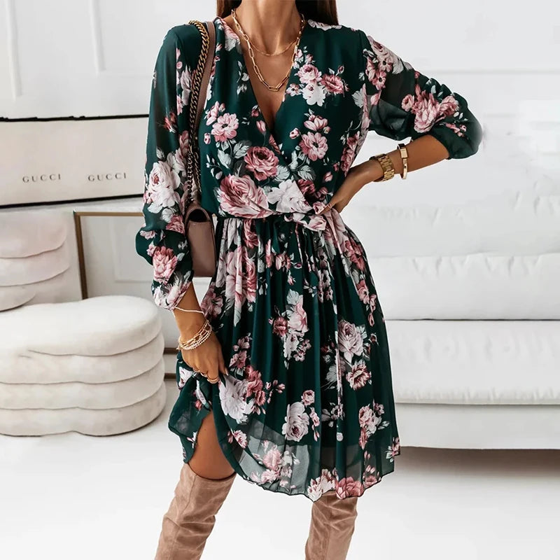 Effortlessly Elegant Dress with a Timeless Design