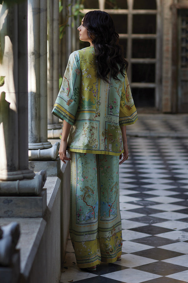 Elegantly Styled Pants for Everyday Wear