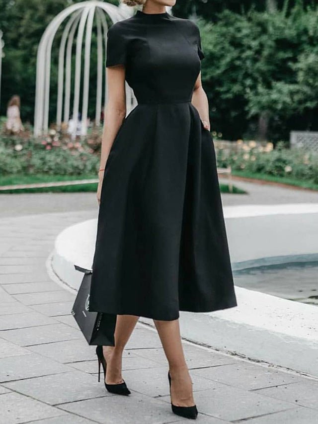 Polished Dress with an Effortless Classic Look