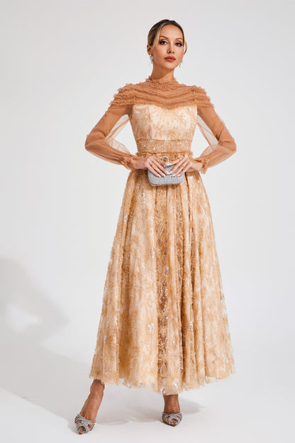 Classic Vintage Dress with a Flattering Fit
