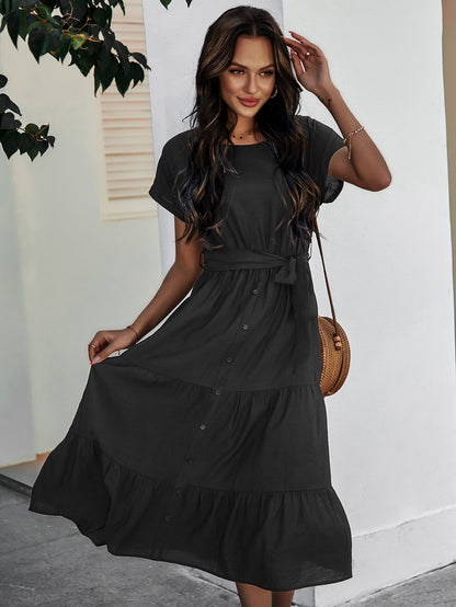 Effortlessly Elegant Dress with a Timeless Design