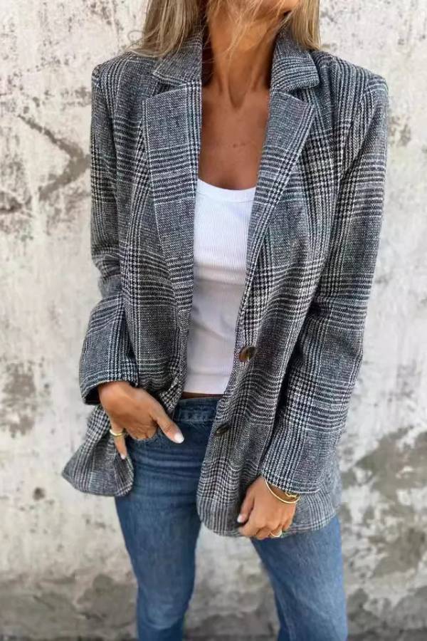 A Vintage Style Coat with Delicate Timeless Details