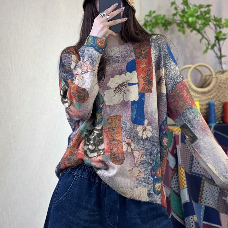 Well Tailored Sweater with a Graceful Silhouette