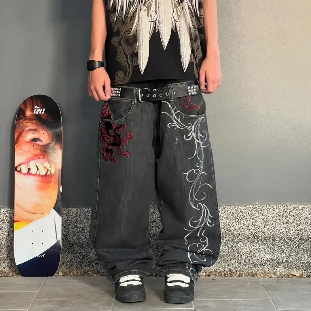 Well Tailored Pants with a Graceful Silhouette