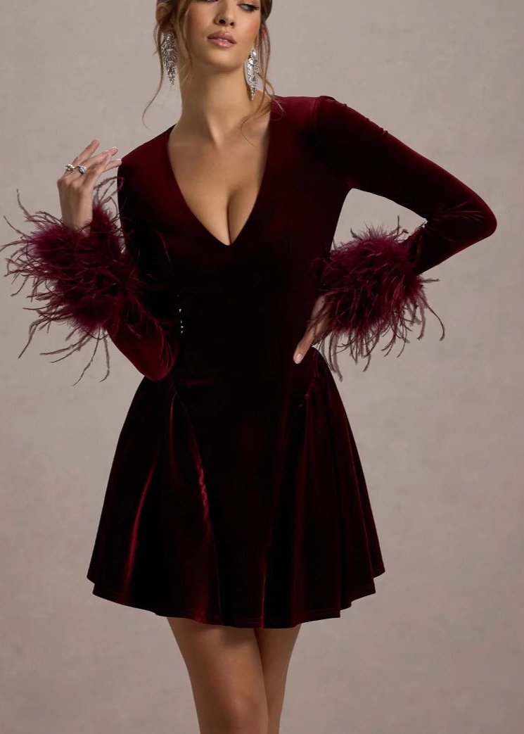 Gracefully Styled Dress for Any Occasion