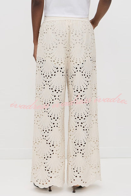 Sophisticated Pants with a Clean Classic Look