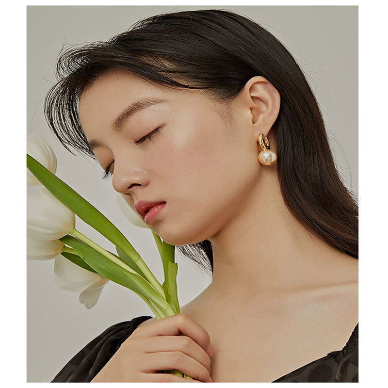 Delicate Artisan Pearl Earring