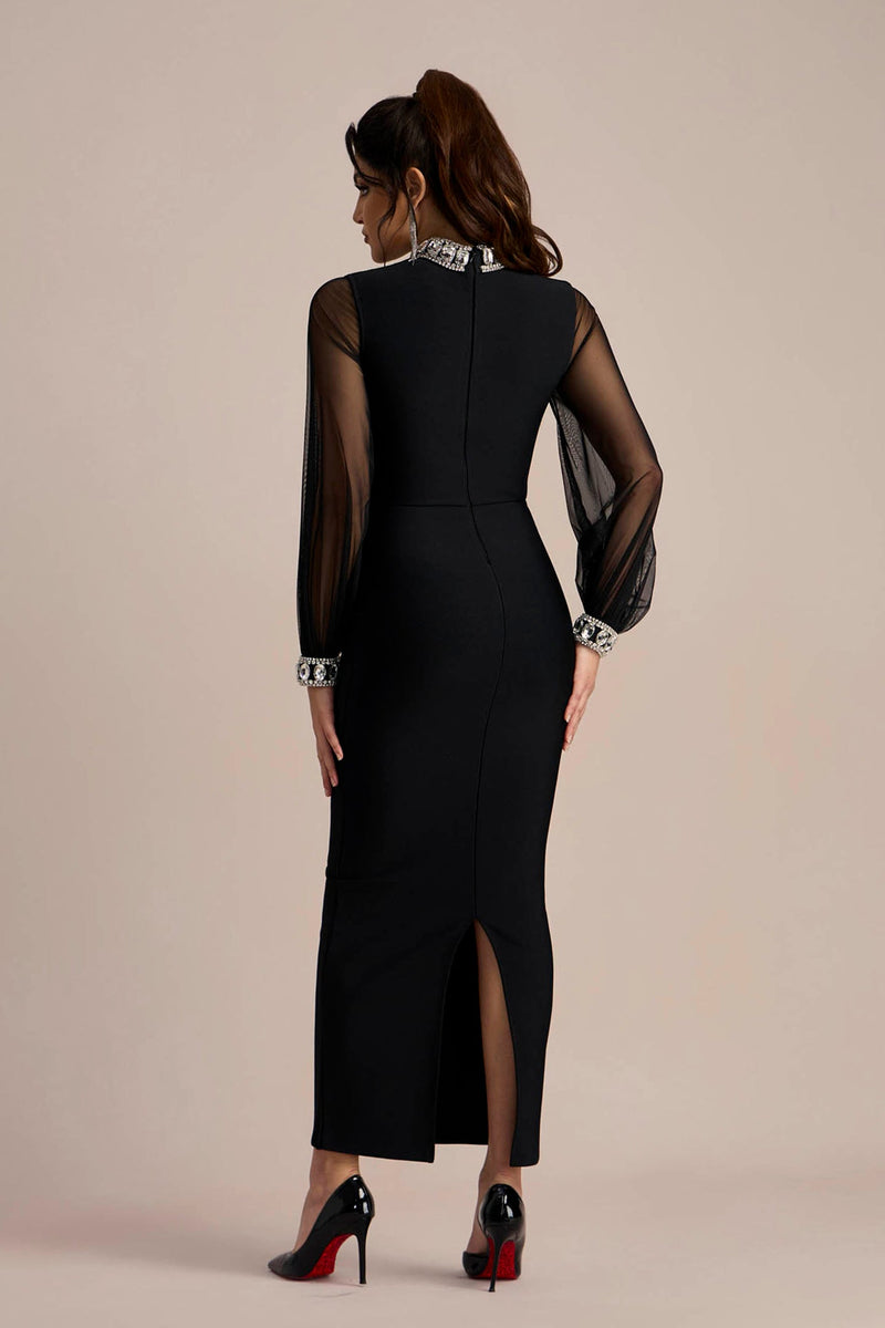 Gracefully Styled Dress for Any Occasion