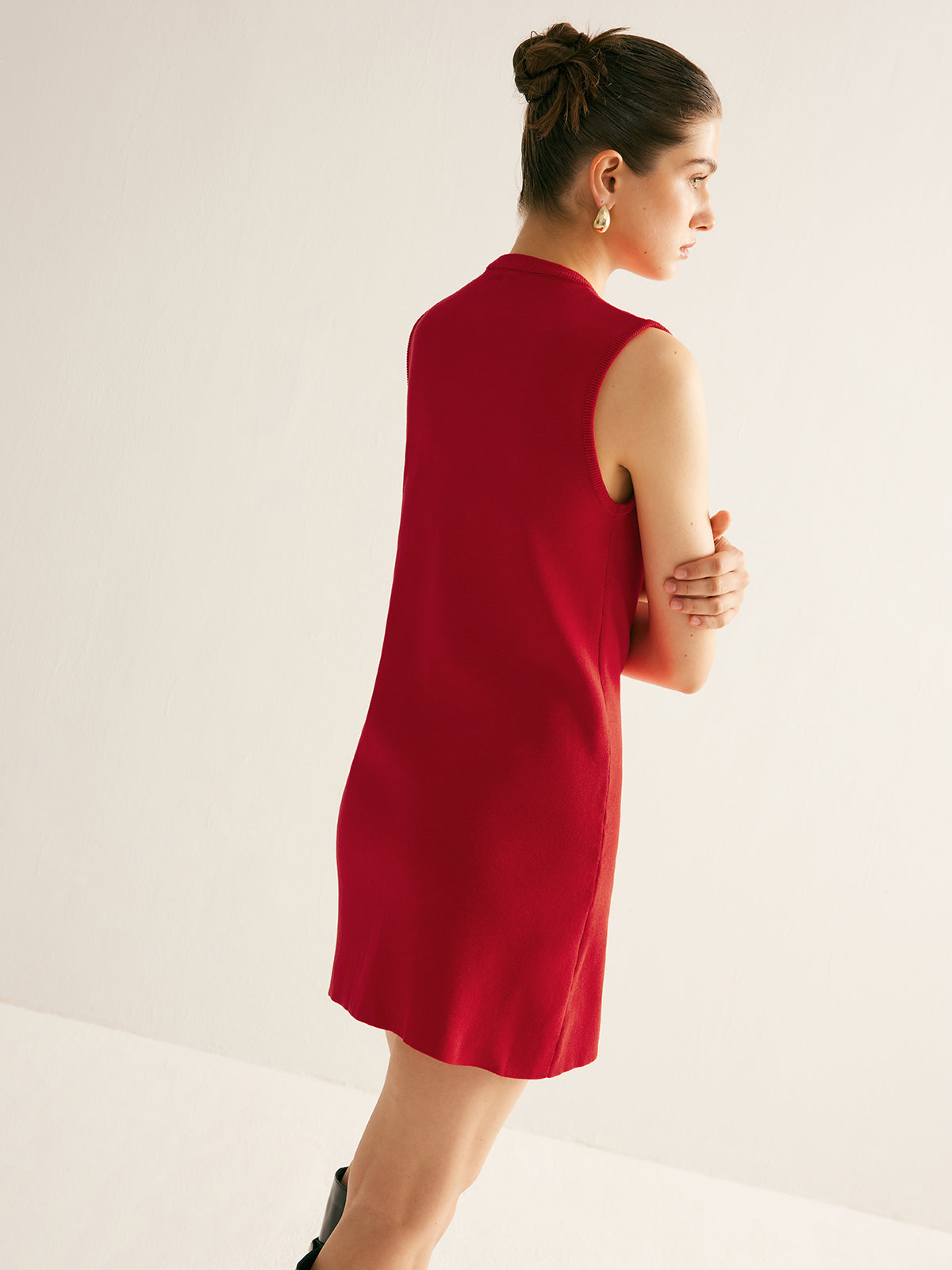 Gracefully Styled Sweater for Any Occasion