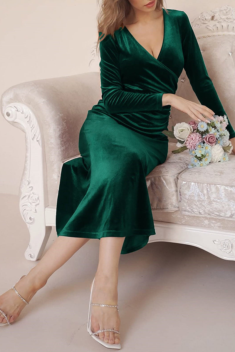 Effortlessly Elegant Dress with a Timeless Design