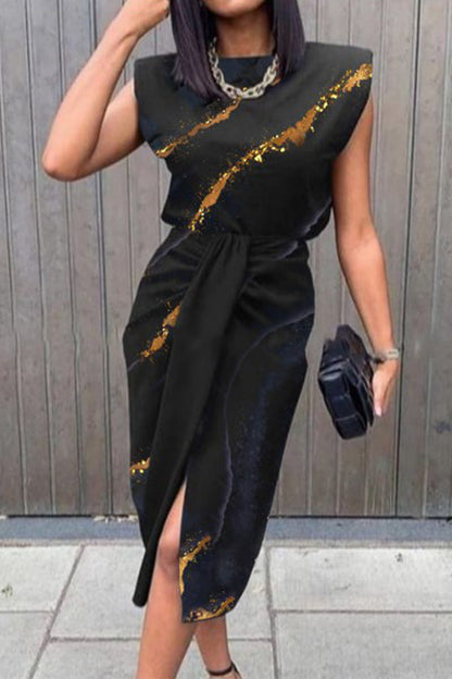 Gracefully Styled Dress for Any Occasion
