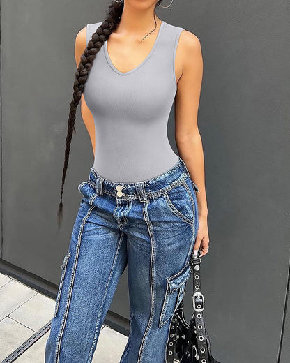 Well Tailored Top with a Graceful Silhouette