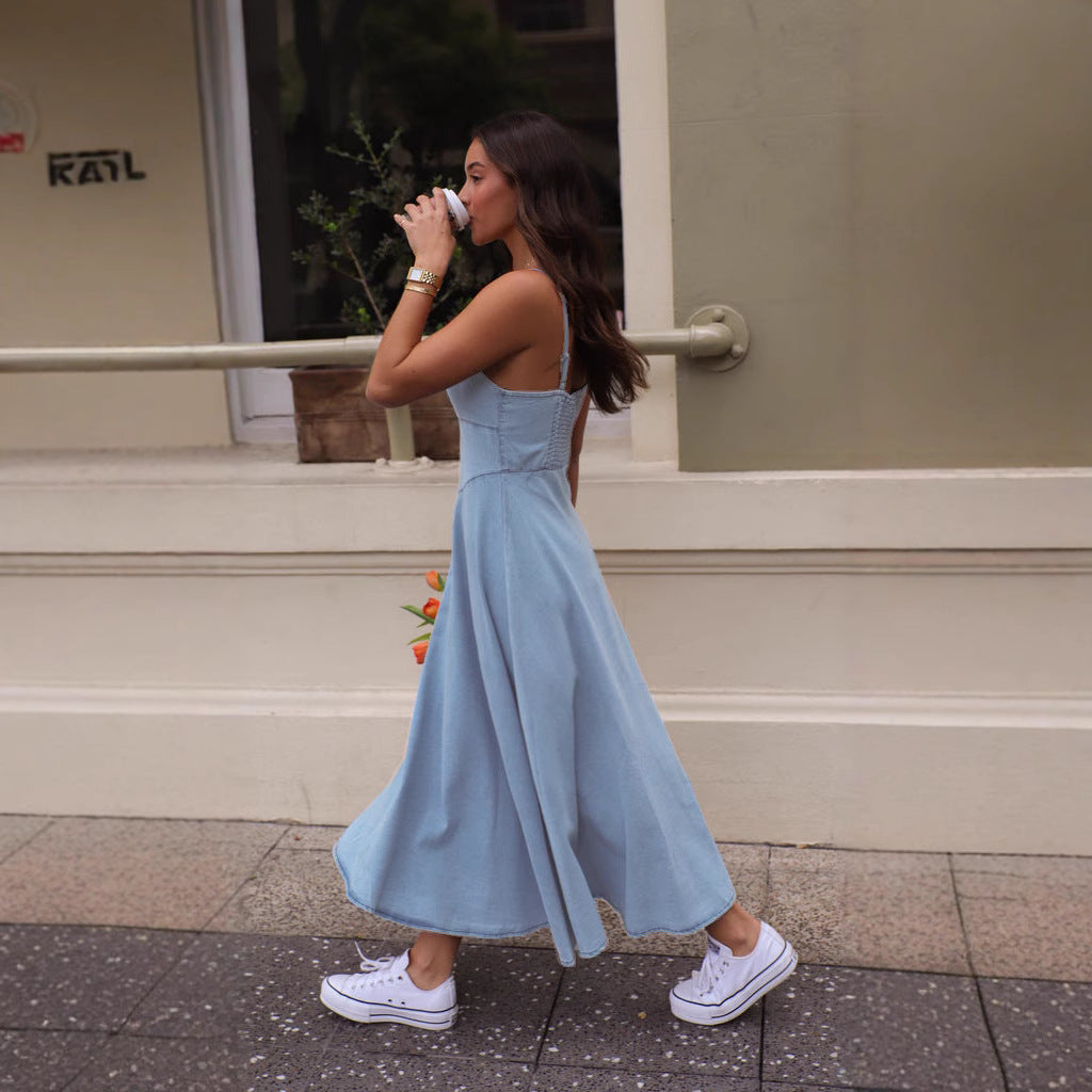 Beautifully Crafted Dress in a Classic Style