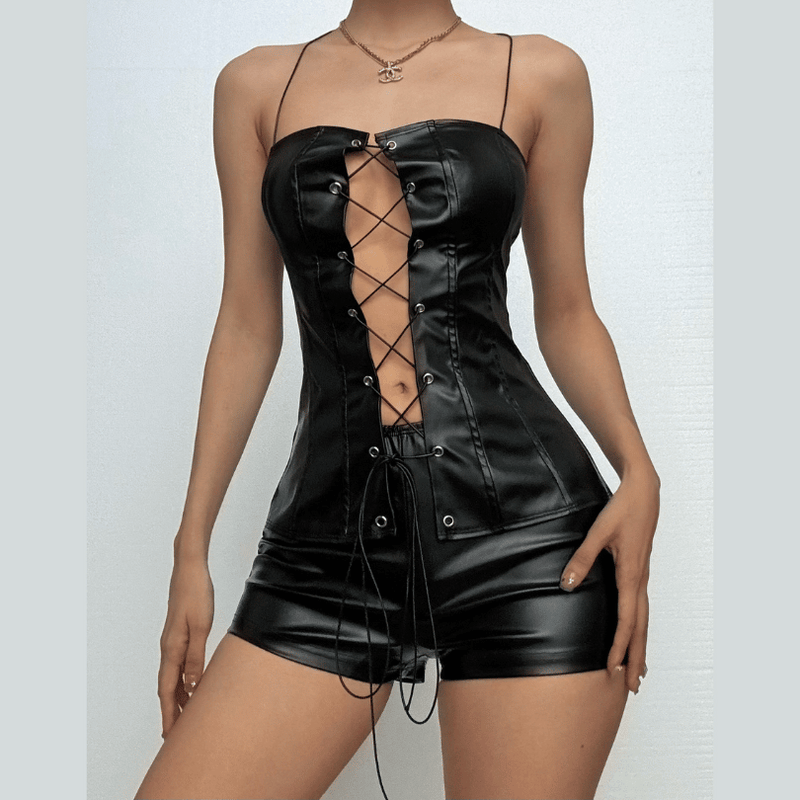 Effortlessly Elegant Garment with a Timeless Design