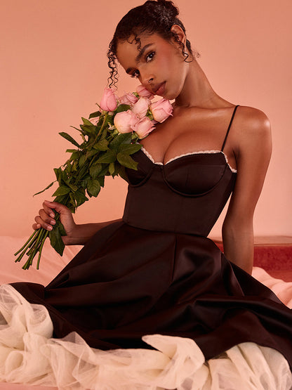 Classic Vintage & Enduringly Stylish Dress
