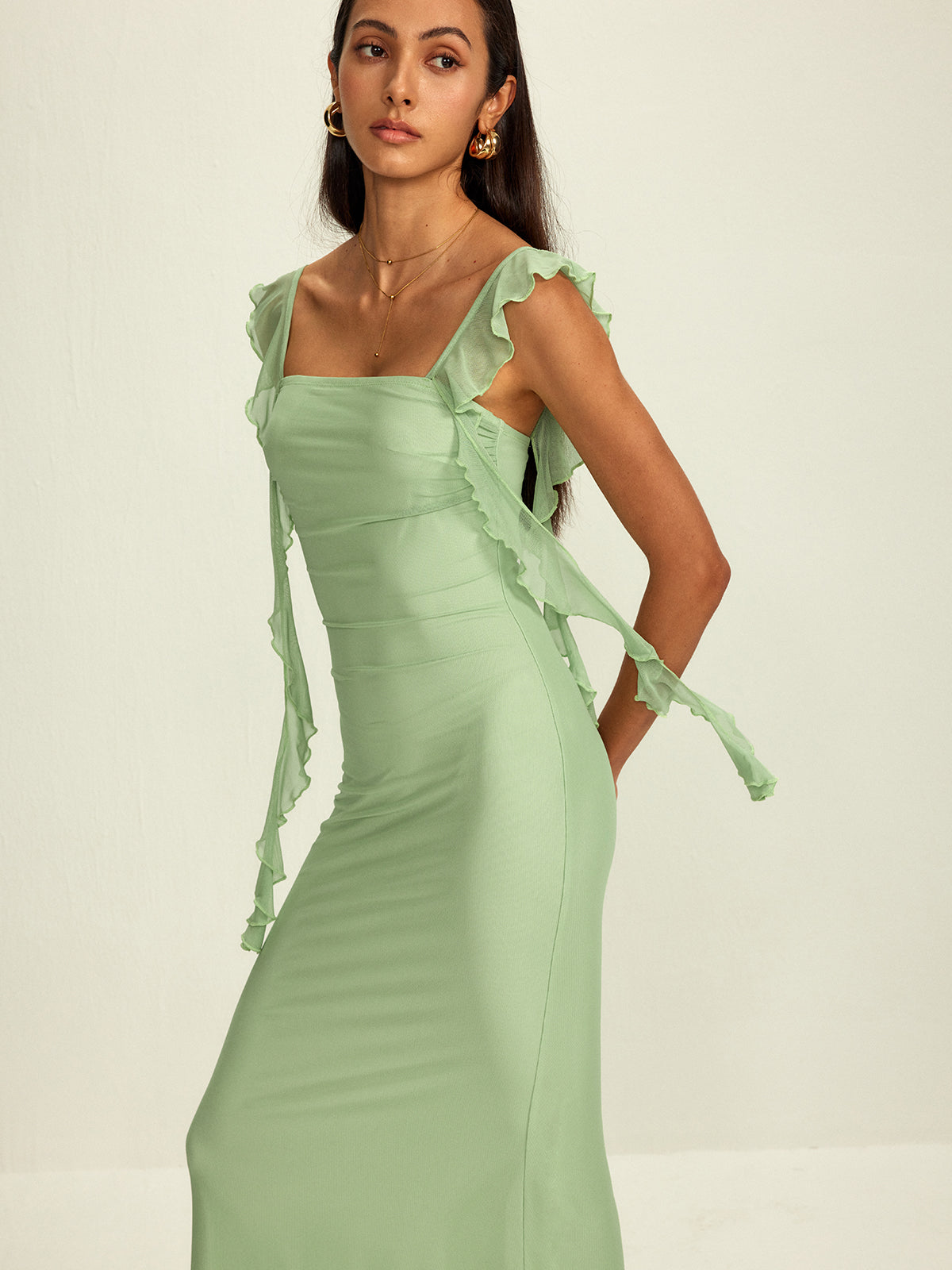 Effortlessly Elegant Dress with a Timeless Design