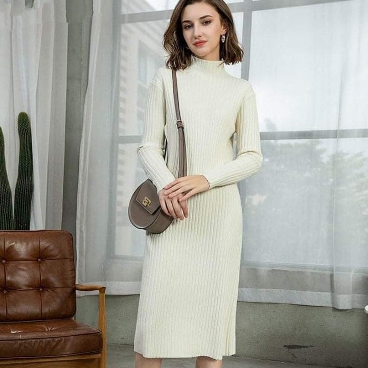 Well Tailored Dress with a Graceful Silhouette