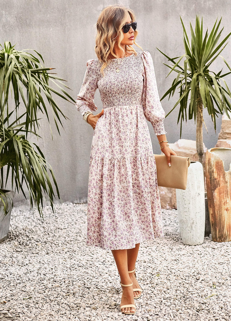 Well Tailored Dress with a Graceful Silhouette