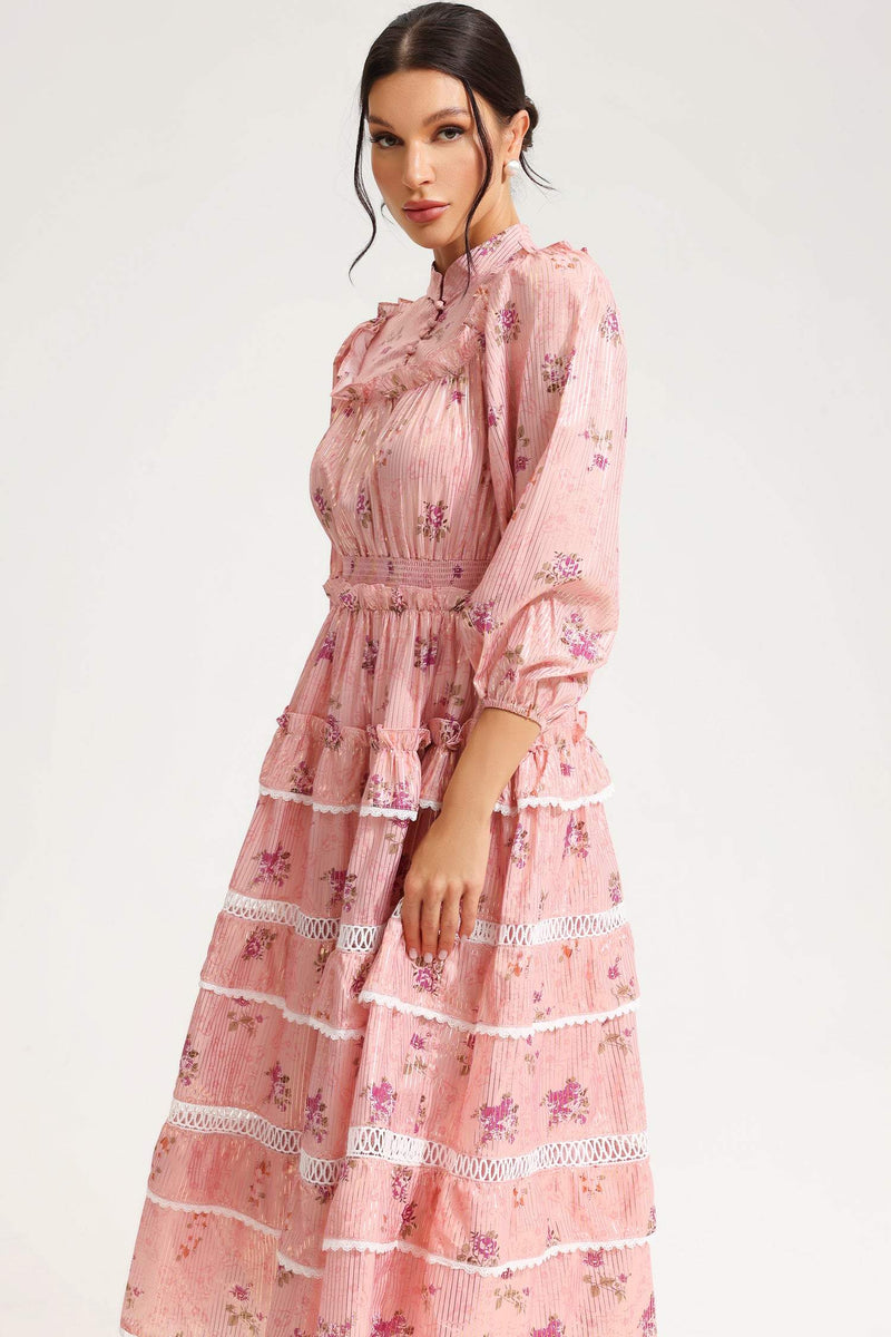 Well Tailored Dress with a Graceful Silhouette