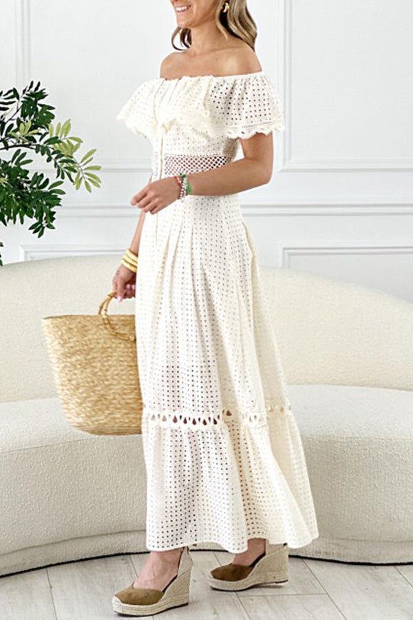 Beautifully Finished Dress in a Timeless Design