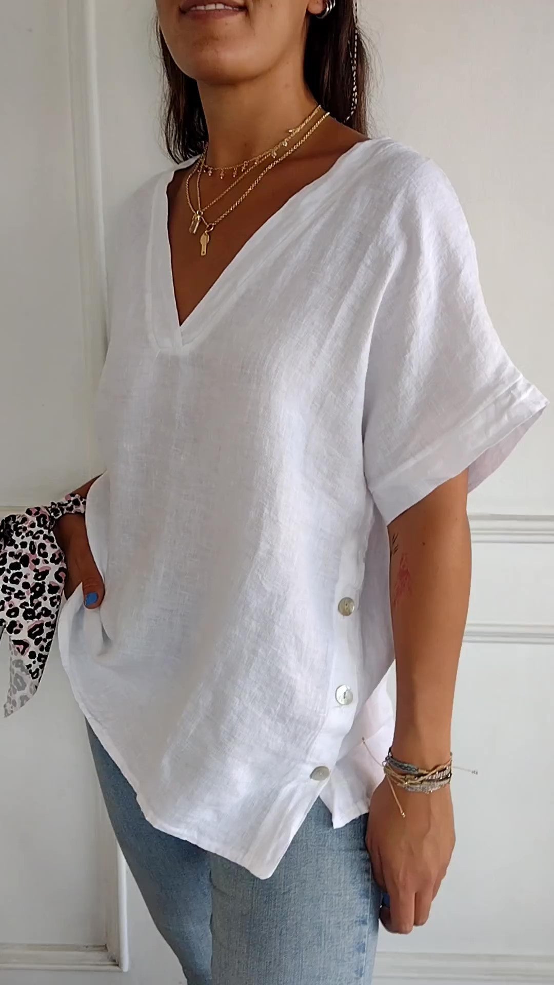 Well Tailored Top with a Graceful Silhouette