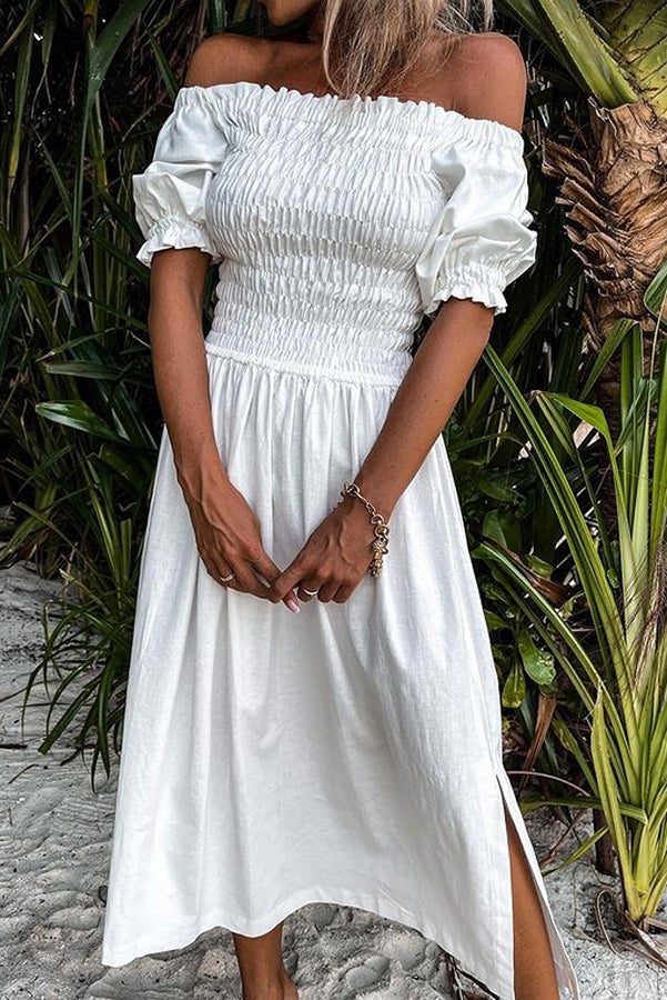 Effortlessly Elegant Dress with a Timeless Design