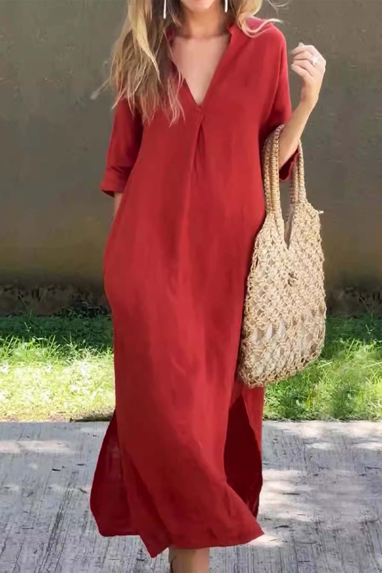 Classic Vintage Dress with a Flattering Fit