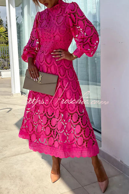 Classic Vintage Dress with a Flattering Fit