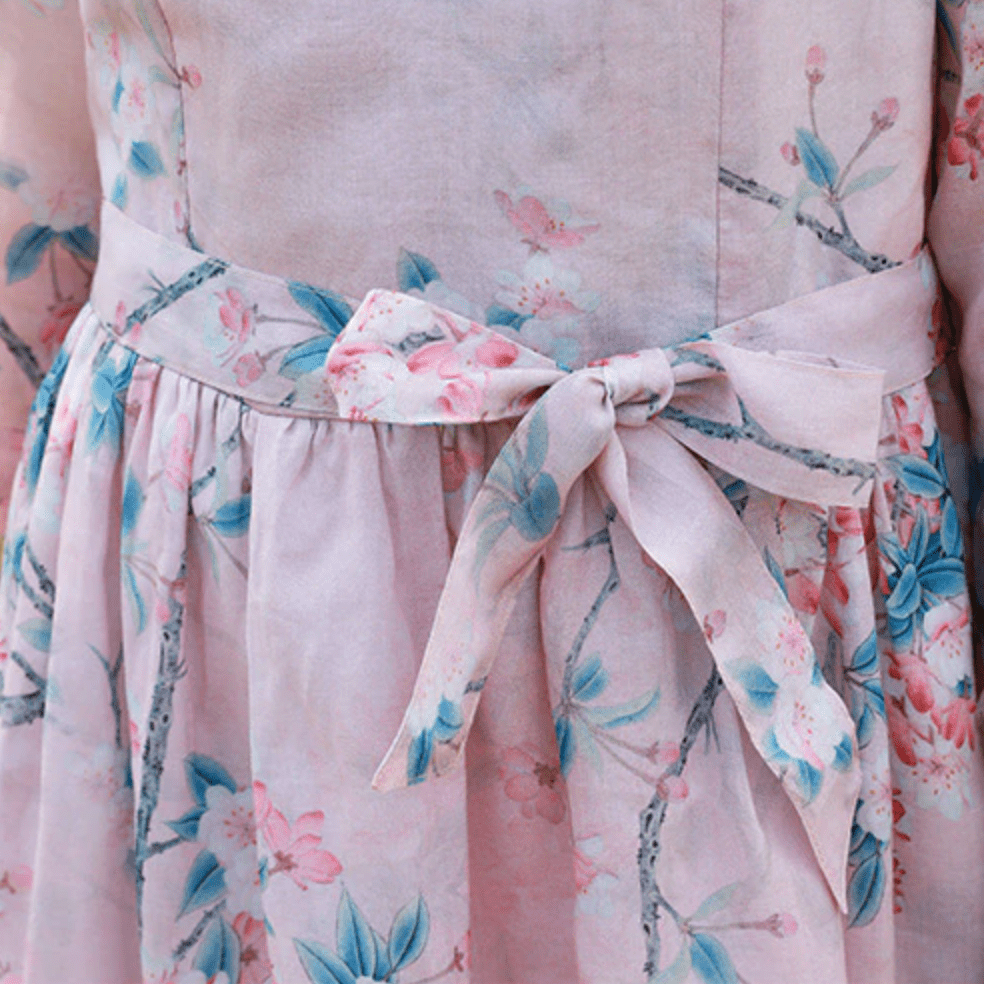 Sophisticated Dress with a Clean Classic Look