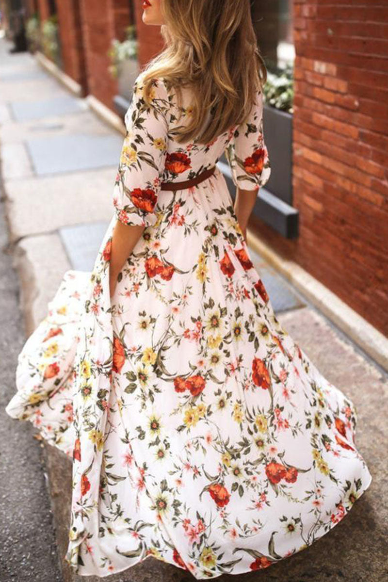 Classic Vintage Dress with a Flattering Fit