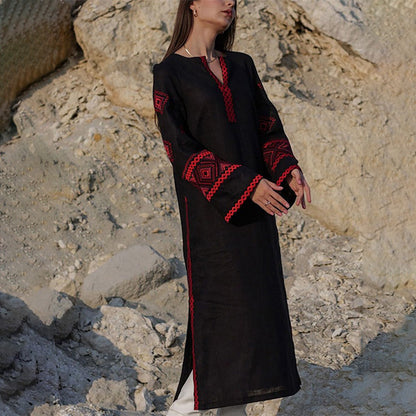 Classic Vintage Dress with a Flattering Fit