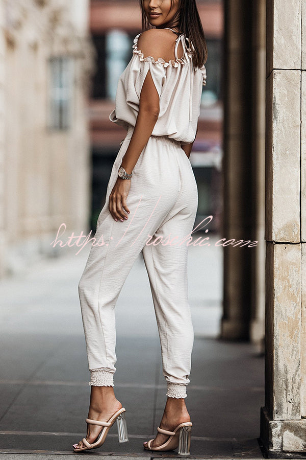 Effortlessly Elegant Garment with a Timeless Design