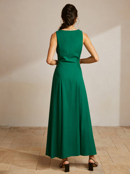 Classic Vintage Dress with a Flattering Fit