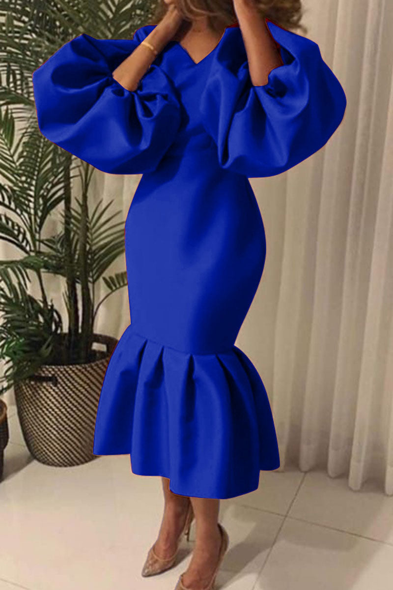 Well Tailored Dress with a Graceful Silhouette