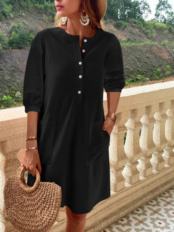 Gracefully Styled Dress for Any Occasion