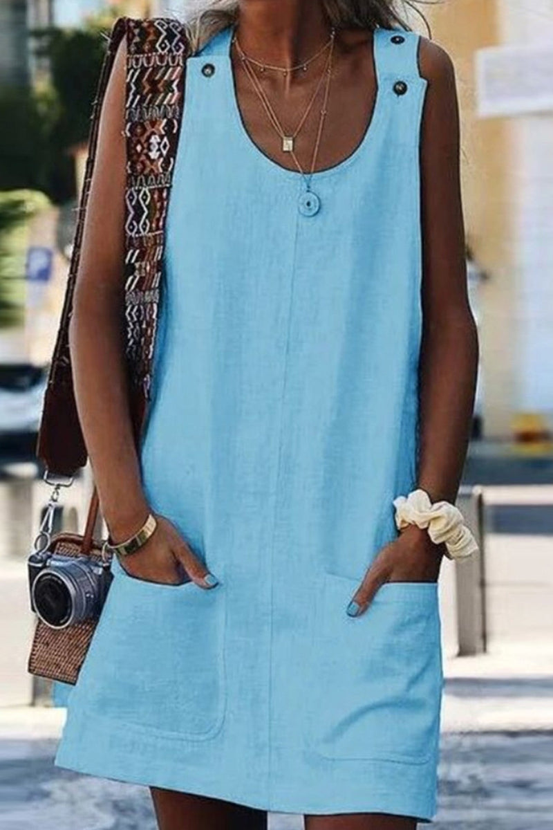 Beautifully Finished Dress in a Timeless Design