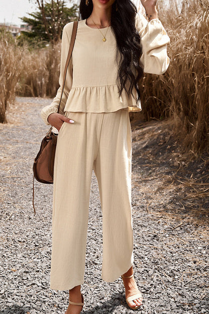 Sophisticated Trousers with a Clean Classic Look