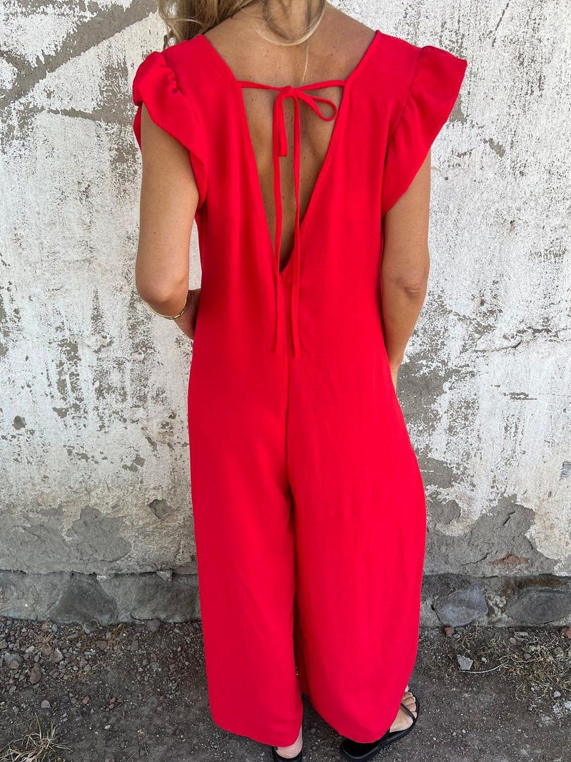 Effortlessly Elegant Garment with a Timeless Design