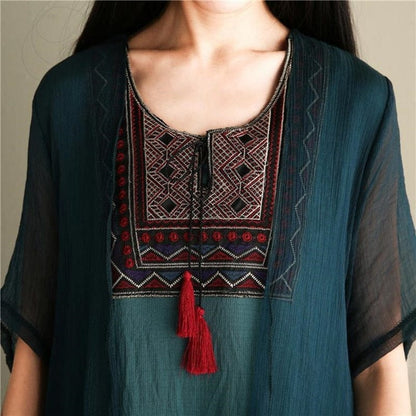 Beautifully Finished Dress in a Timeless Design
