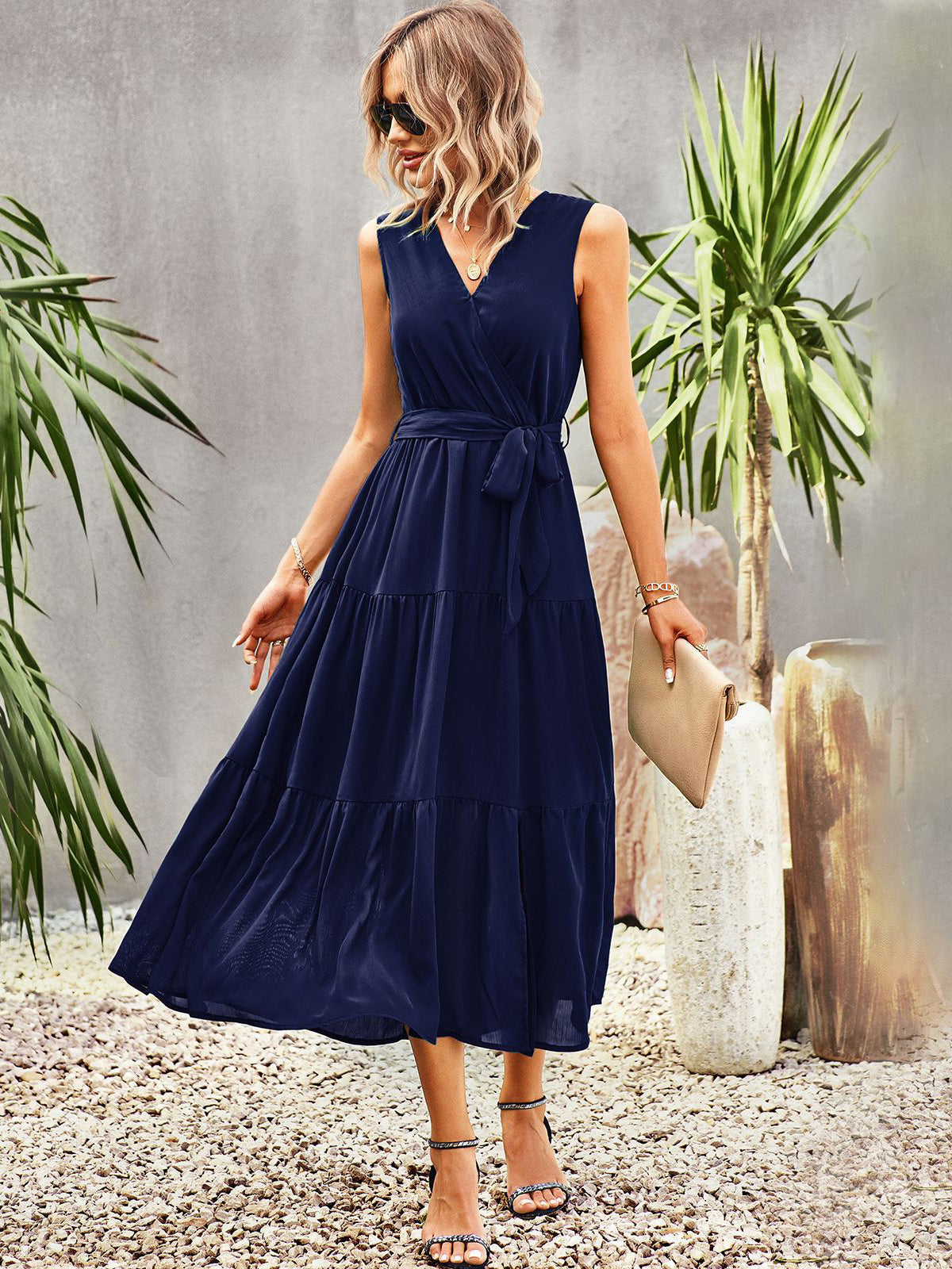 Beautifully Crafted Dress in a Classic Style