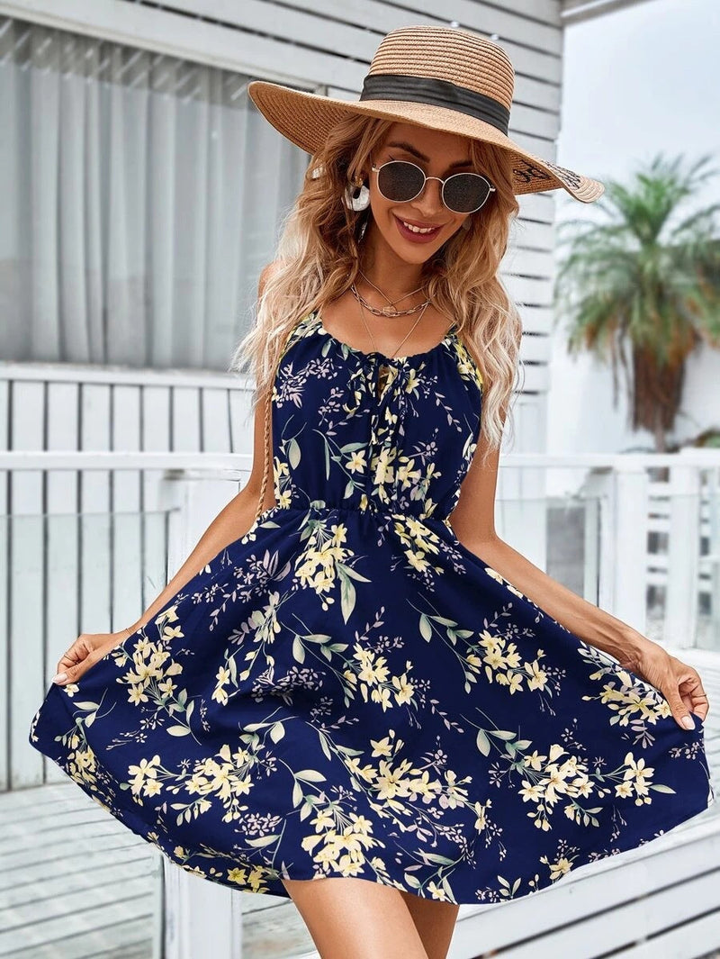 Beautifully Finished Dress in a Timeless Design