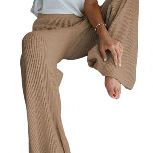 Well Tailored Pants with a Graceful Silhouette