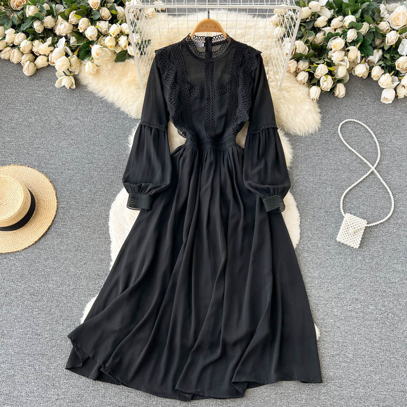 Beautifully Finished Dress in a Timeless Design