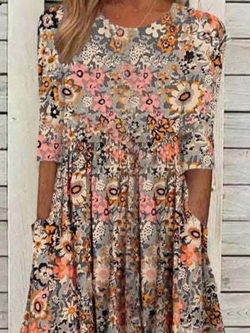 Classic Vintage & Enduringly Stylish Dress